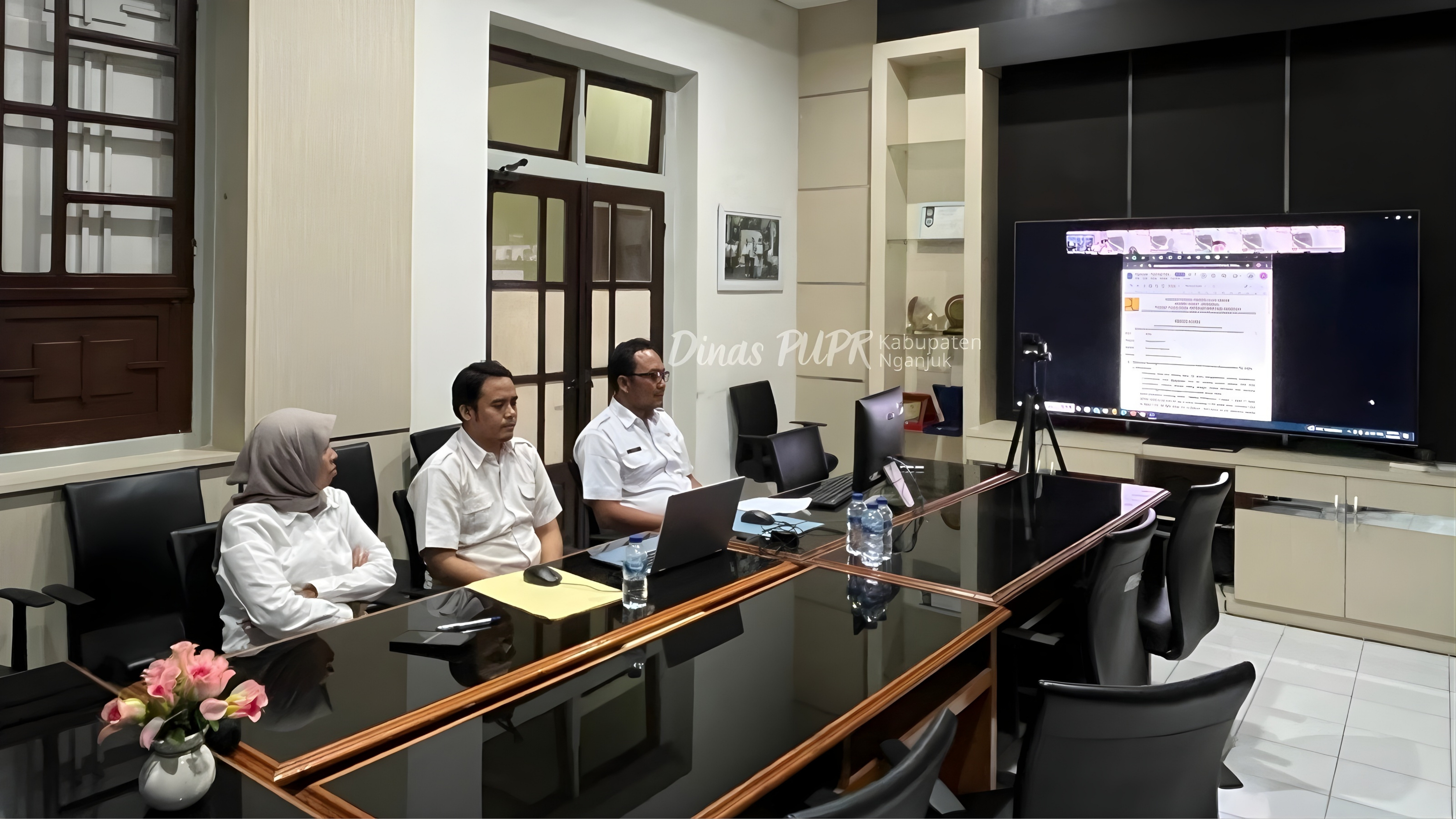Pastikan DAK Jalan Tepat Waktu, Dinas PUPR Nganjuk Ikuti Monev Secara Daring Bersama Kementerian PU