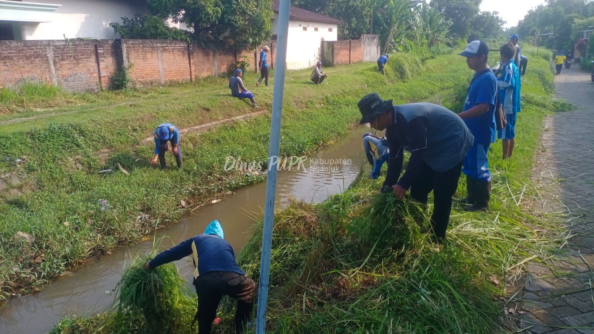 Pastikan Irigasi Lancar, UPTD PSDA Mrican Kiri Optimalkan Aliran Irigasi Desa Juwono  Kertosono