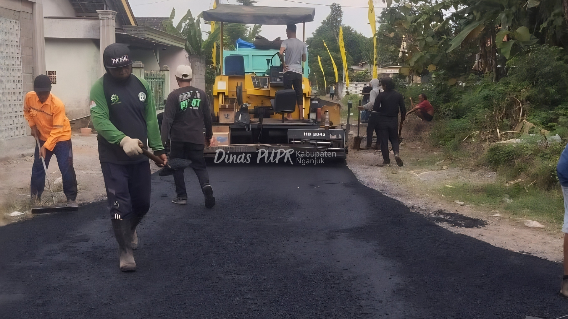 Aspirasi Masyarakat Direalisasikan, Pemkab Nganjuk Rampungkan Pembangunan Jalan Di Tempel - Ngronggot