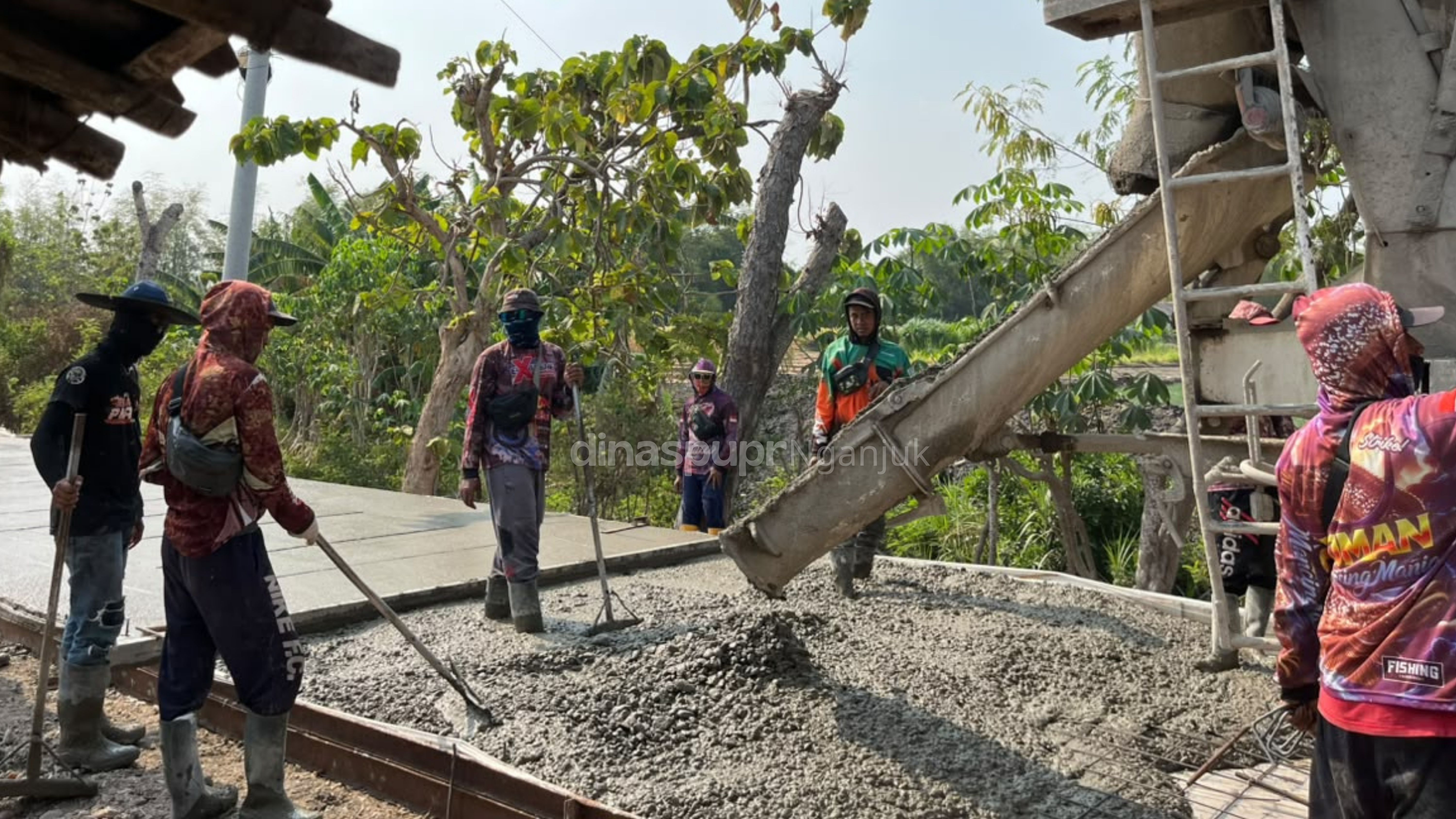 Tingkatkan Aksesibilitas Perdesaan, Dinas PUPR Kabupaten Nganjuk Laksanakan Rekonstruksi Jalan Desa Gandu Kecamatan Bagor